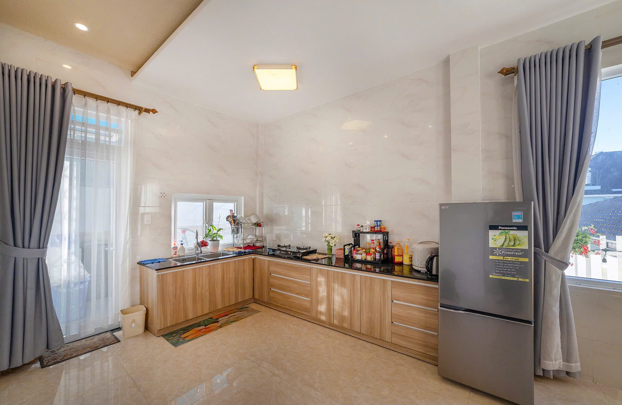 Villa Đà Lạt nguyên căn có bếp và khu sinh hoạt chung